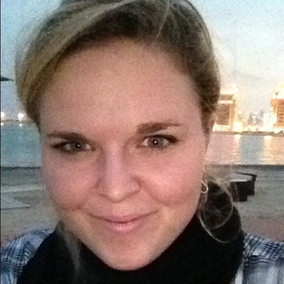 Meet your Posher, Hayley - Picture 1 of 1